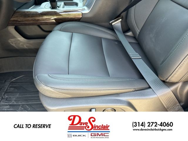 GMC Sierra 1500 Vehicle Full-screen Gallery Image 12