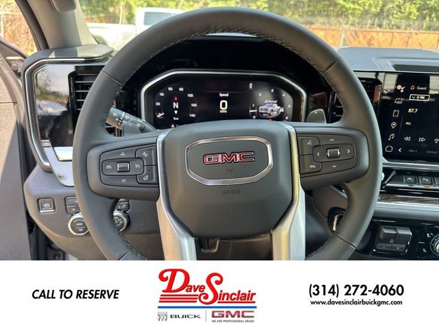 GMC Sierra 1500 Vehicle Full-screen Gallery Image 14