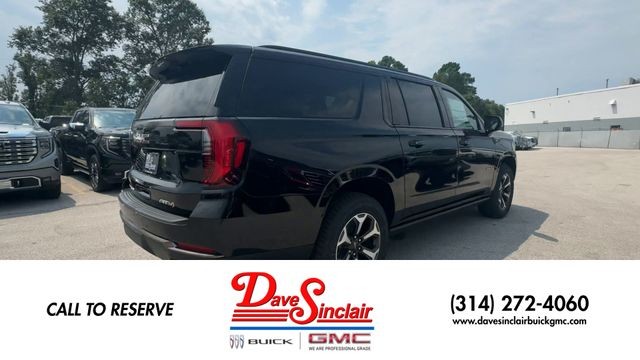 GMC Yukon XL Vehicle Full-screen Gallery Image 08