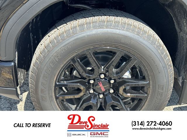 GMC Sierra 1500 Vehicle Full-screen Gallery Image 10