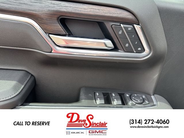 GMC Sierra 1500 Vehicle Full-screen Gallery Image 13