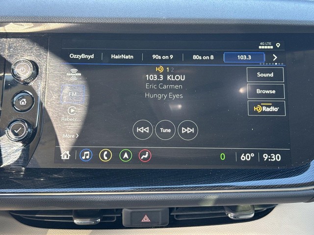 Buick Envision Vehicle Full-screen Gallery Image 17
