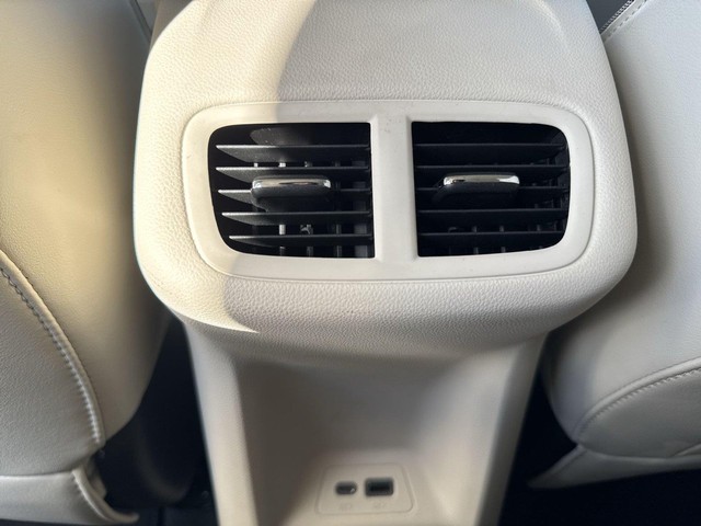 Buick Envision Vehicle Full-screen Gallery Image 25