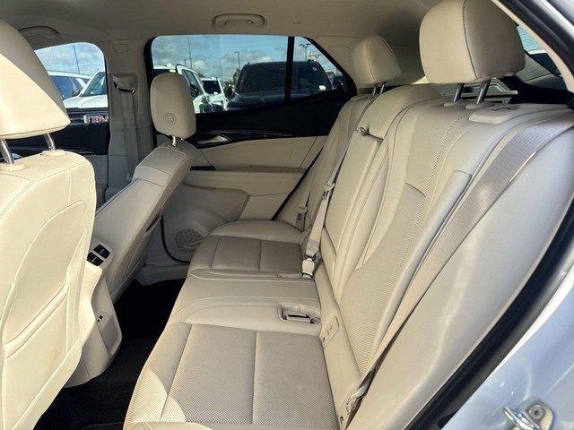 Buick Envision Vehicle Full-screen Gallery Image 29