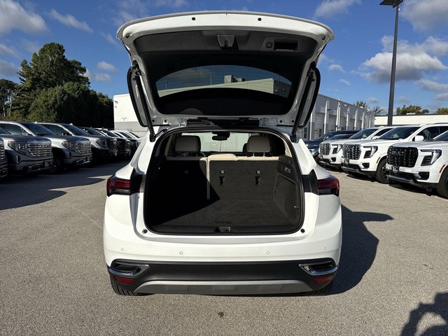 Buick Envision Vehicle Full-screen Gallery Image 30