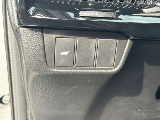 Honda CR-V Vehicle Full-screen Gallery Image 38
