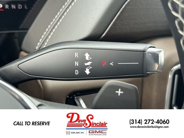 GMC Yukon Vehicle Full-screen Gallery Image 20