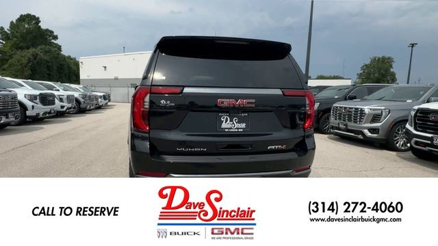 GMC Yukon XL Vehicle Full-screen Gallery Image 07