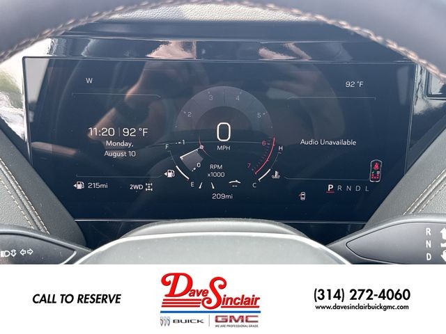 GMC Yukon XL Vehicle Full-screen Gallery Image 15