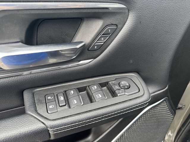 Ram 1500 Vehicle Full-screen Gallery Image 27
