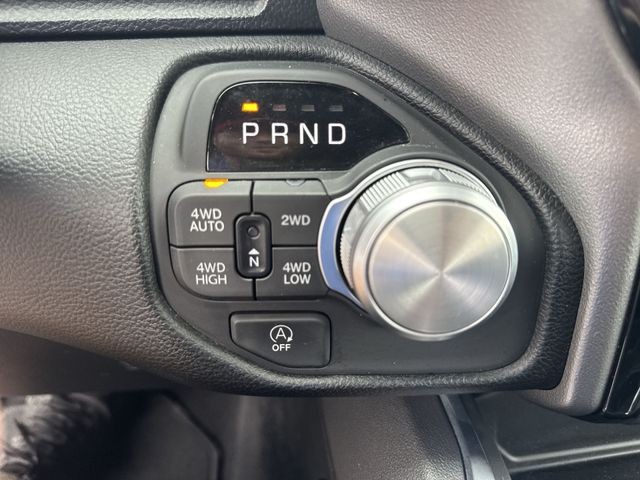 Ram 1500 Vehicle Full-screen Gallery Image 20