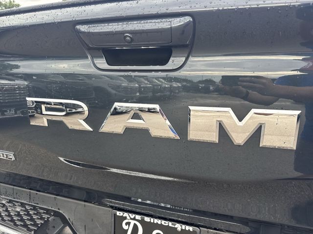 Ram 1500 Vehicle Full-screen Gallery Image 34