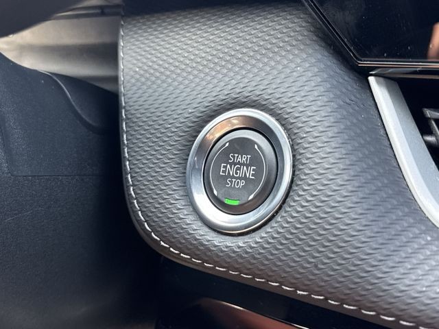 Chevrolet Equinox Vehicle Full-screen Gallery Image 21