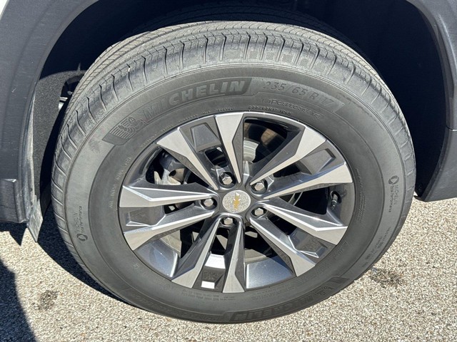 Chevrolet Equinox Vehicle Full-screen Gallery Image 36