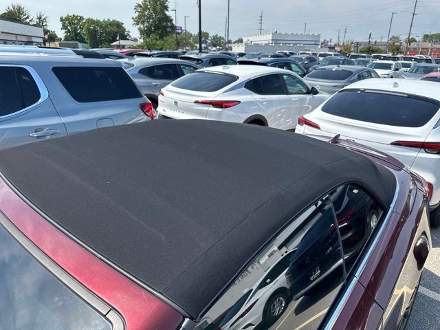 Buick Cascada Vehicle Full-screen Gallery Image 03