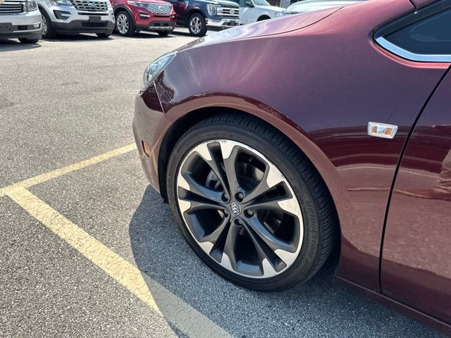 Buick Cascada Vehicle Full-screen Gallery Image 05