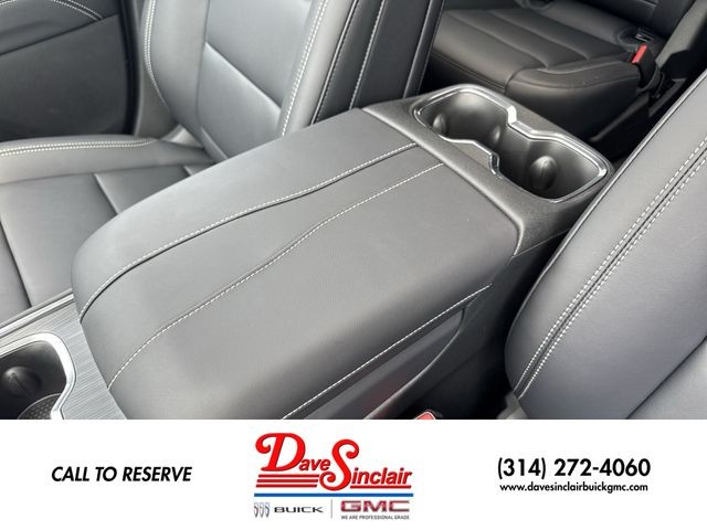 GMC Acadia Vehicle Full-screen Gallery Image 21