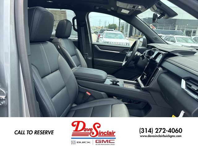 GMC Acadia Vehicle Full-screen Gallery Image 26