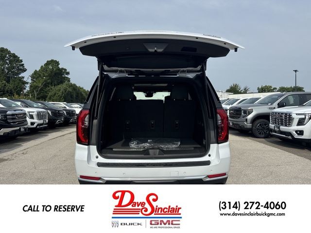 GMC Yukon Vehicle Full-screen Gallery Image 25