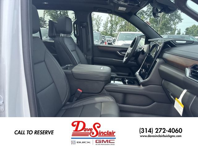 GMC Yukon Vehicle Full-screen Gallery Image 26