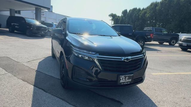 Chevrolet Equinox Vehicle Full-screen Gallery Image 03