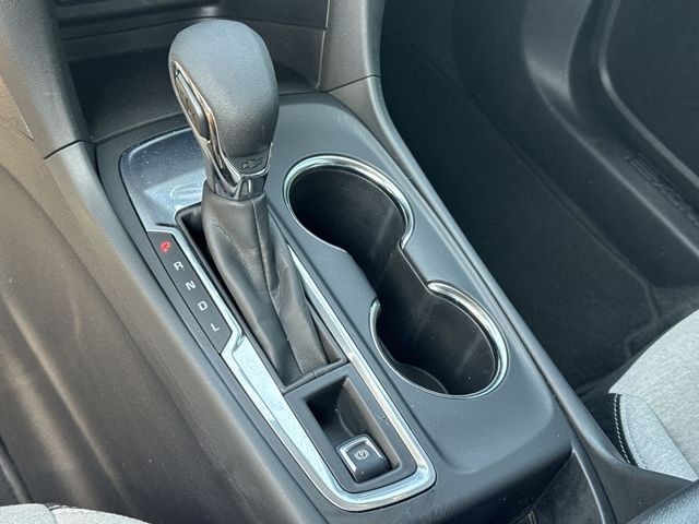 Chevrolet Equinox Vehicle Full-screen Gallery Image 19