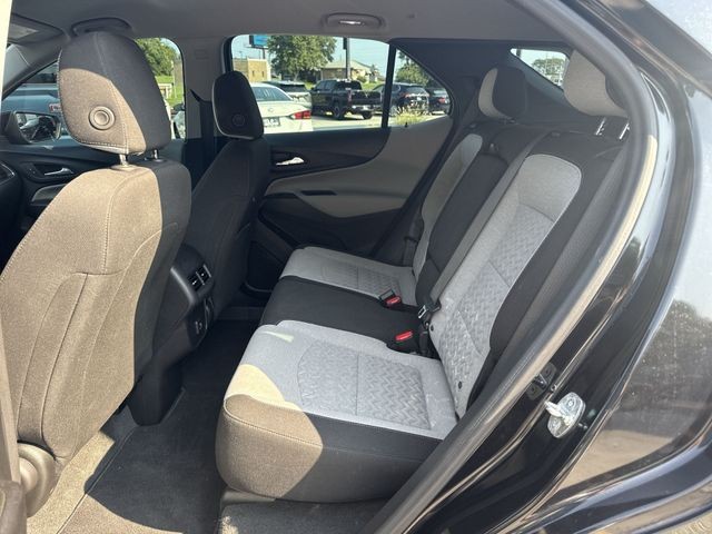 Chevrolet Equinox Vehicle Full-screen Gallery Image 27