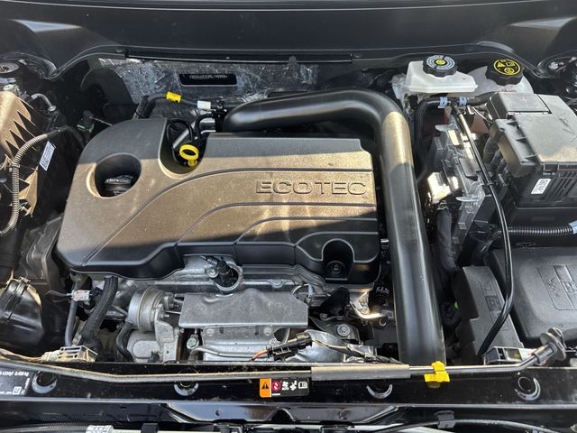 Chevrolet Equinox Vehicle Full-screen Gallery Image 32