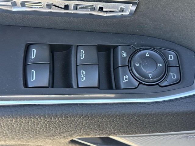 GMC Sierra 1500 Vehicle Full-screen Gallery Image 13