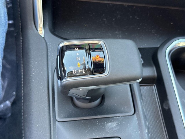 GMC Sierra 1500 Vehicle Full-screen Gallery Image 20