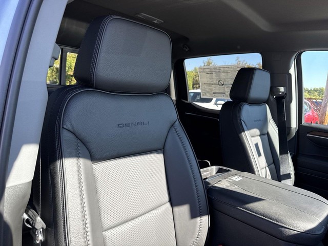 GMC Sierra 1500 Vehicle Full-screen Gallery Image 24