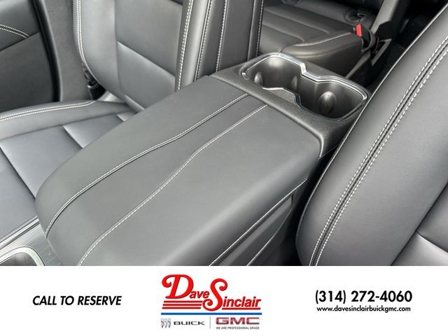 GMC Acadia Vehicle Full-screen Gallery Image 21