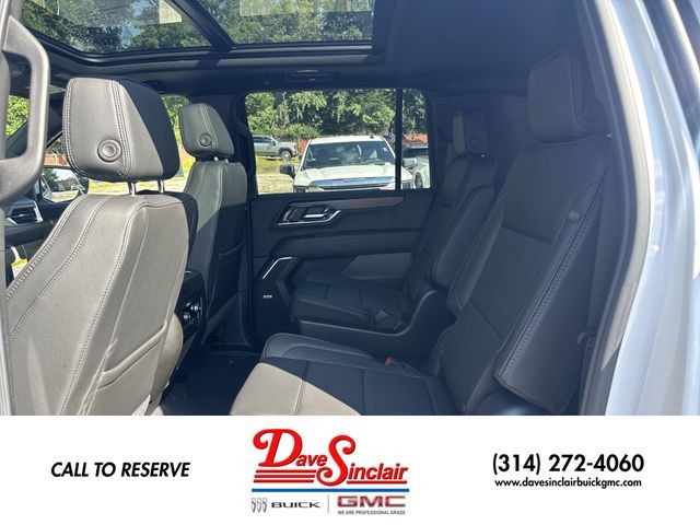 GMC Yukon XL Vehicle Full-screen Gallery Image 23