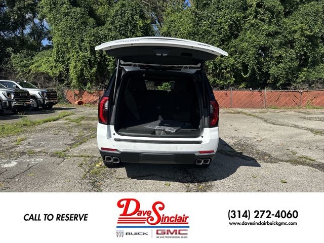 GMC Yukon XL Vehicle Full-screen Gallery Image 25