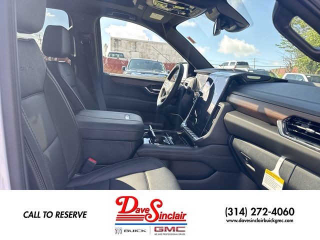GMC Yukon XL Vehicle Full-screen Gallery Image 26