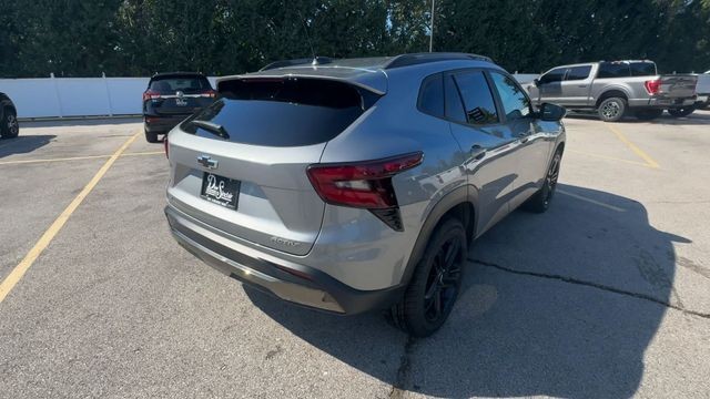 Chevrolet Trax Vehicle Full-screen Gallery Image 10