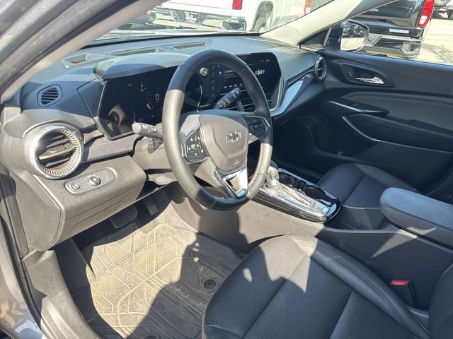 Chevrolet Trax Vehicle Full-screen Gallery Image 13