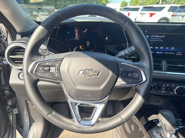 Chevrolet Trax Vehicle Full-screen Gallery Image 14