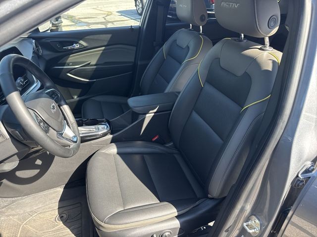 Chevrolet Trax Vehicle Full-screen Gallery Image 23