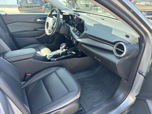 Chevrolet Trax Vehicle Full-screen Gallery Image 32