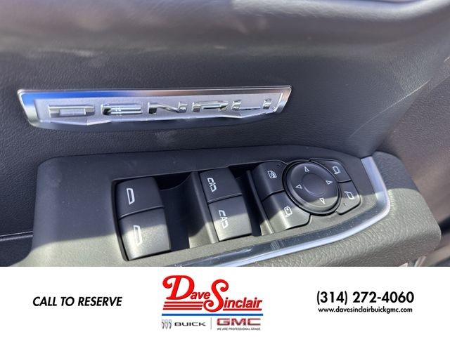 GMC Sierra 1500 Vehicle Full-screen Gallery Image 13