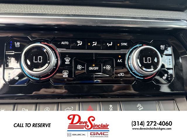 GMC Sierra 1500 Vehicle Full-screen Gallery Image 19