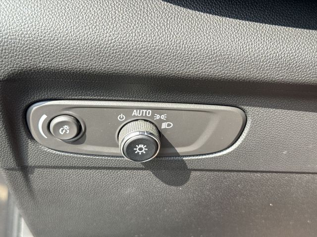 Buick Envision Vehicle Full-screen Gallery Image 21