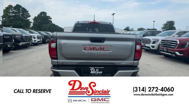 GMC Canyon Vehicle Full-screen Gallery Image 07