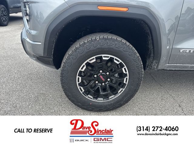 GMC Canyon Vehicle Full-screen Gallery Image 10