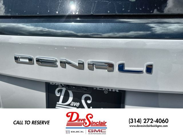 GMC Yukon XL Vehicle Full-screen Gallery Image 33