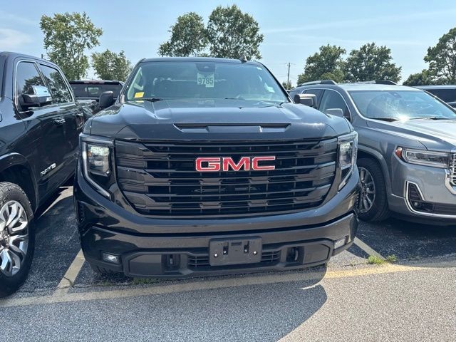 GMC Sierra 1500 Vehicle Full-screen Gallery Image 03