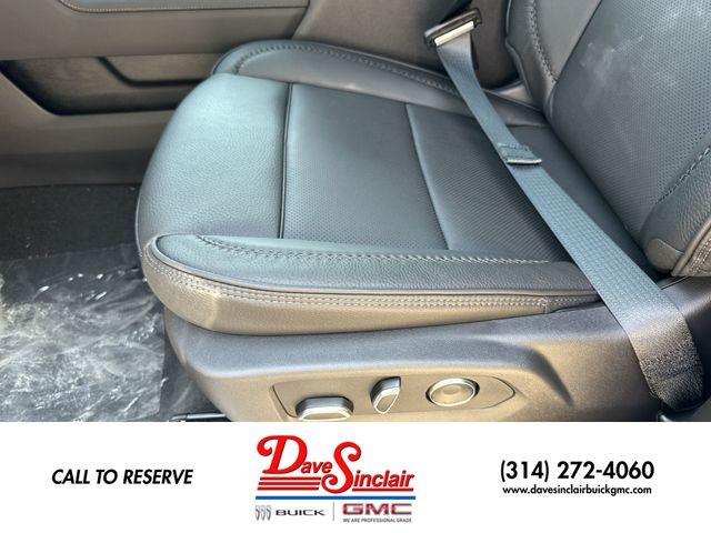 GMC Sierra 1500 Vehicle Full-screen Gallery Image 12