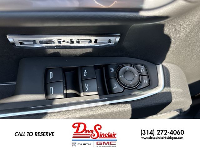 GMC Sierra 1500 Vehicle Full-screen Gallery Image 13