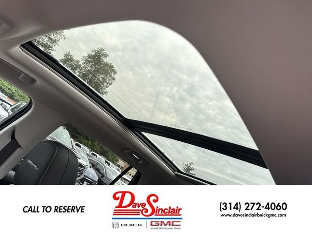 GMC Terrain Vehicle Full-screen Gallery Image 22